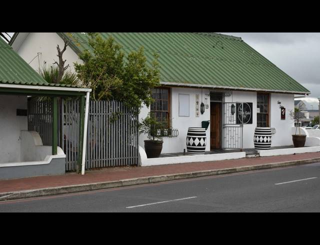 250M² RETAIL FOR SALE IN CAPE TOWN CITY CENTRE